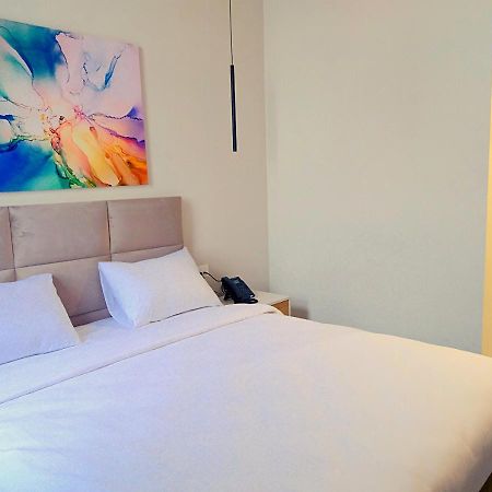 Add Hotel Almaty Ngoại thất bức ảnh