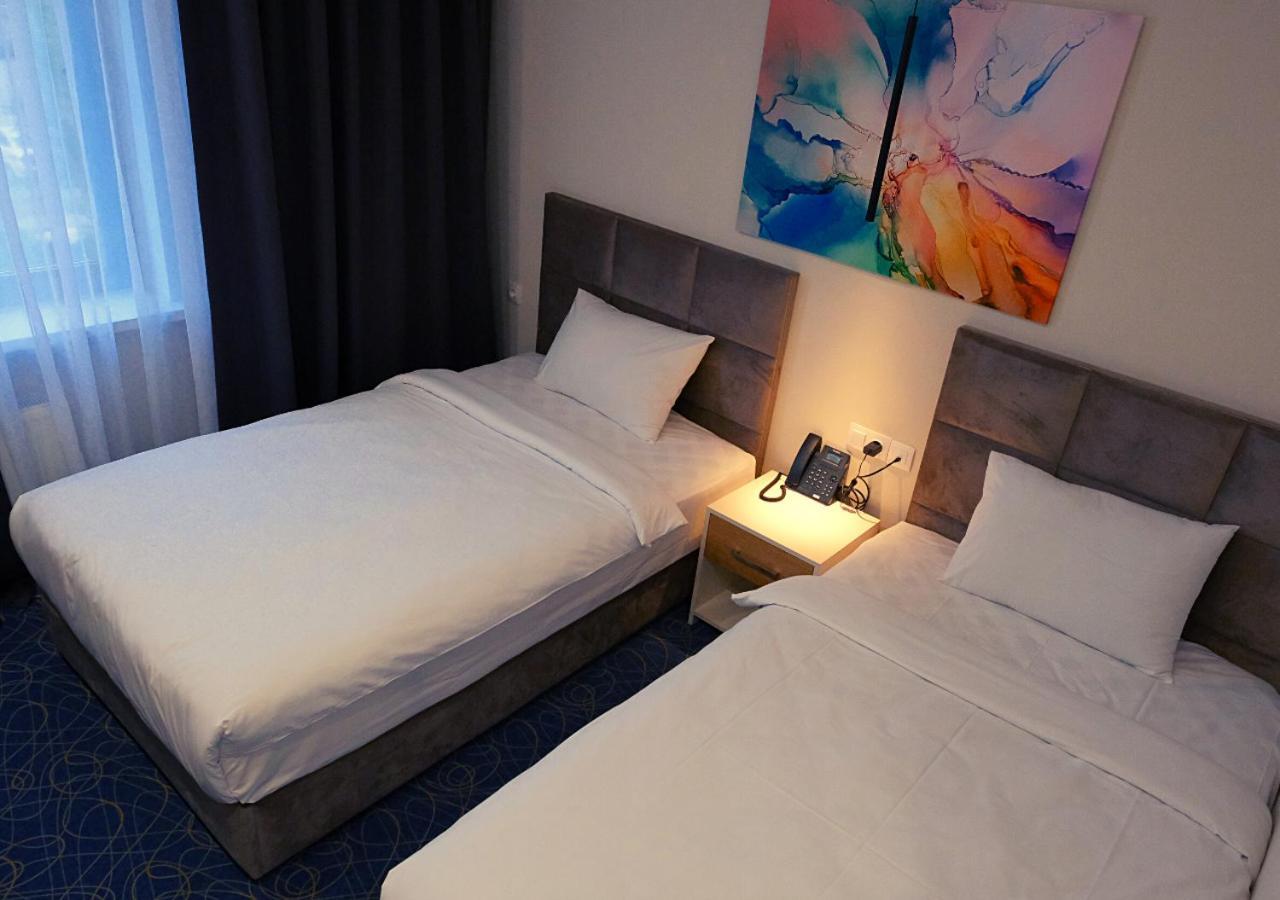 Add Hotel Almaty Ngoại thất bức ảnh