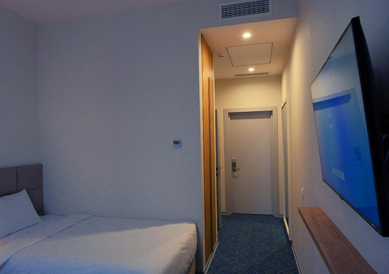 Add Hotel Almaty Ngoại thất bức ảnh