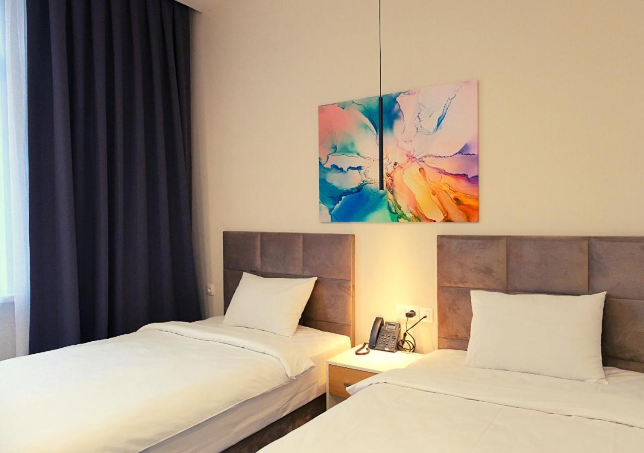 Add Hotel Almaty Ngoại thất bức ảnh