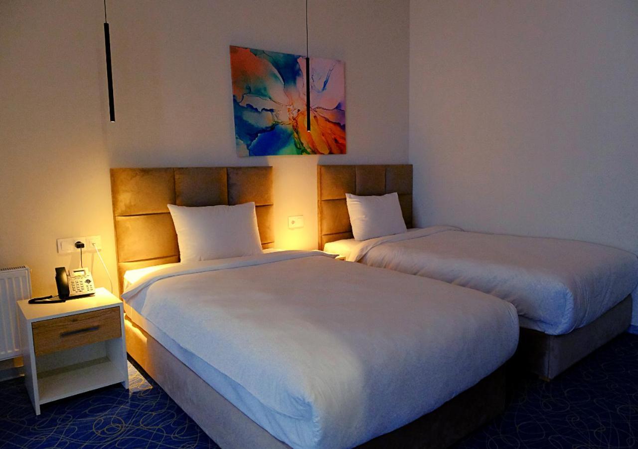 Add Hotel Almaty Ngoại thất bức ảnh