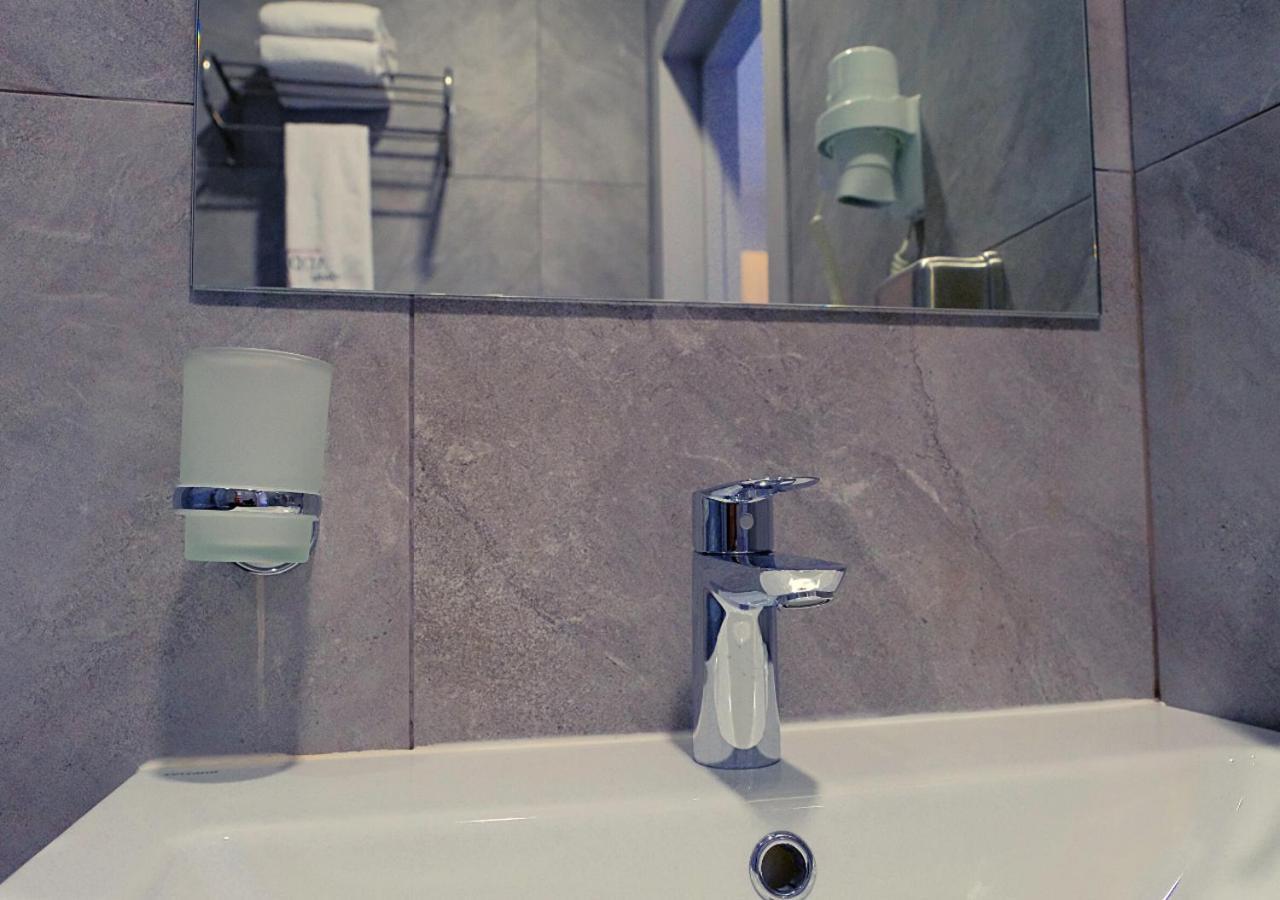 Add Hotel Almaty Ngoại thất bức ảnh